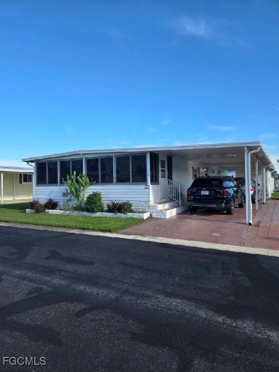 Photo 1 of 12 — 9 Elder Street, Alva, FL 33920