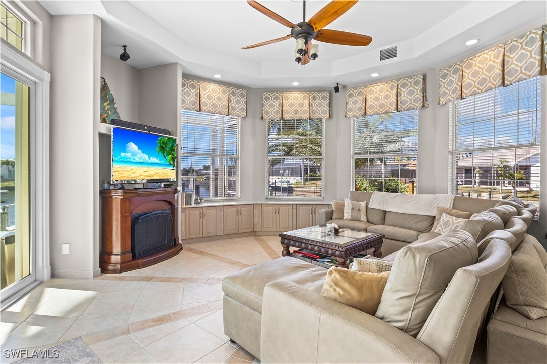 Cape Coral, Florida, 33904, United States, 3 Bedrooms Bedrooms, ,4 BathroomsBathrooms,Residential,Active,1770047