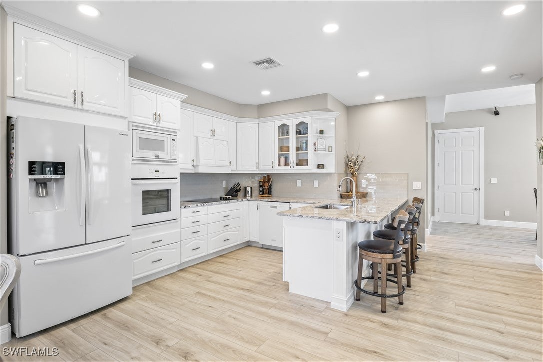 Cape Coral, Florida, 33904, United States, 3 Bedrooms Bedrooms, ,4 BathroomsBathrooms,Residential,Active,1770047