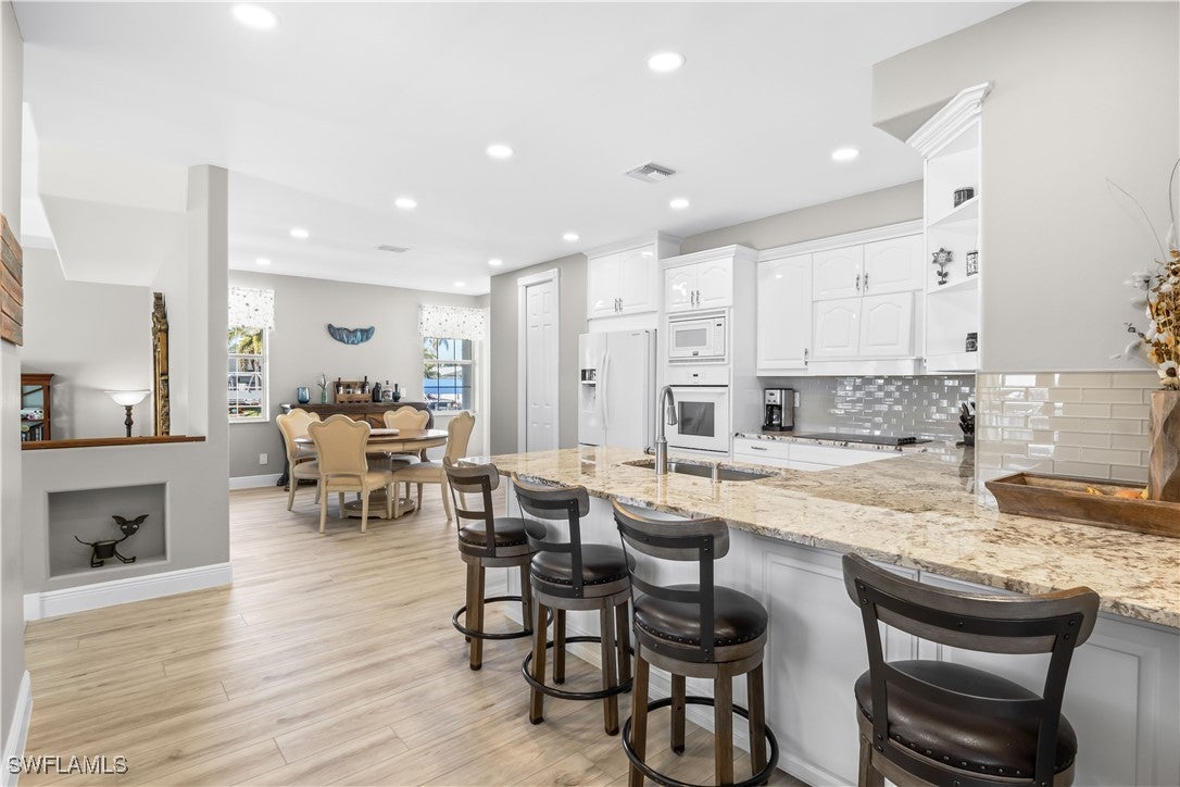 Cape Coral, Florida, 33904, United States, 3 Bedrooms Bedrooms, ,4 BathroomsBathrooms,Residential,Active,1770047