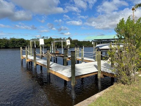 Tiny photo for 208 Sun Circle, Fort Myers, FL 33905 (MLS # 2025013477)