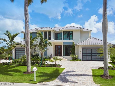 575 17th Avenue S Naples FL 34102