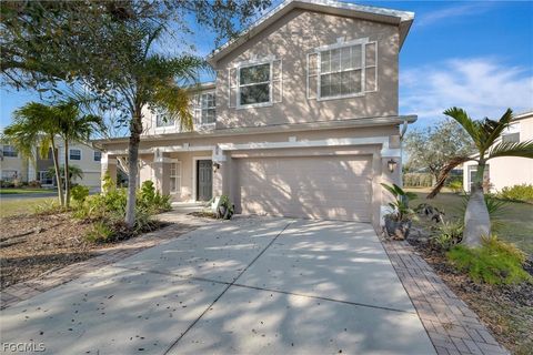 8860 Falcon Pointe Loop Fort Myers FL 33912