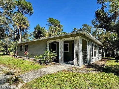 Tiny photo for North Fort Myers, FL 33917 (MLS # 2026039399)