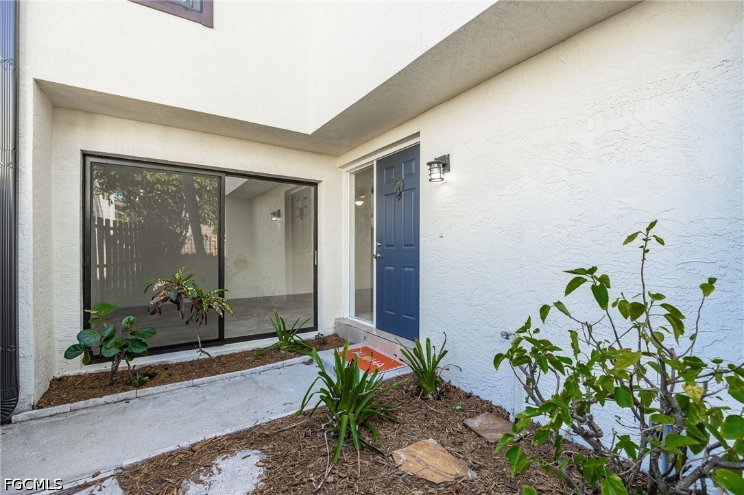 11674 Pointe Circle Drive
