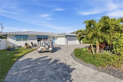 519 105th Avenue N Naples FL 34108