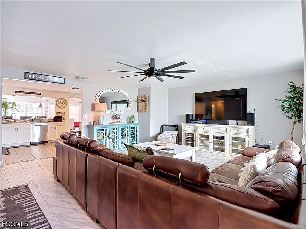 2212 Crystal Drive