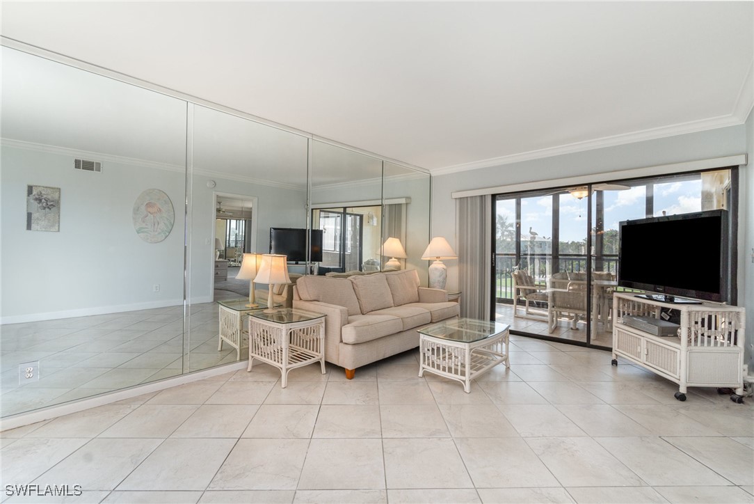 6645 Estero Boulevard 101