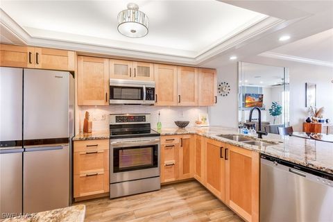 14931 Park Lake Drive PH9 Fort Myers FL 33919