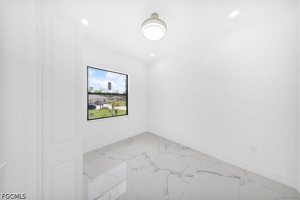 2416/2418 Joe Avenue S