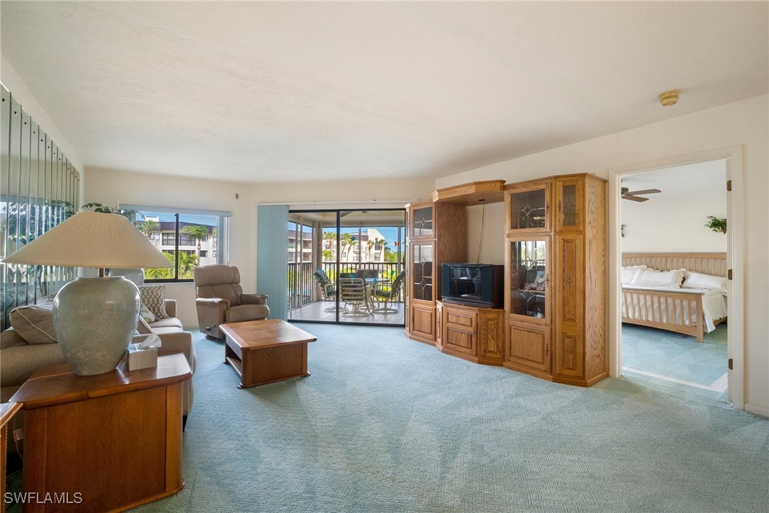 6979 Winkler Road 325