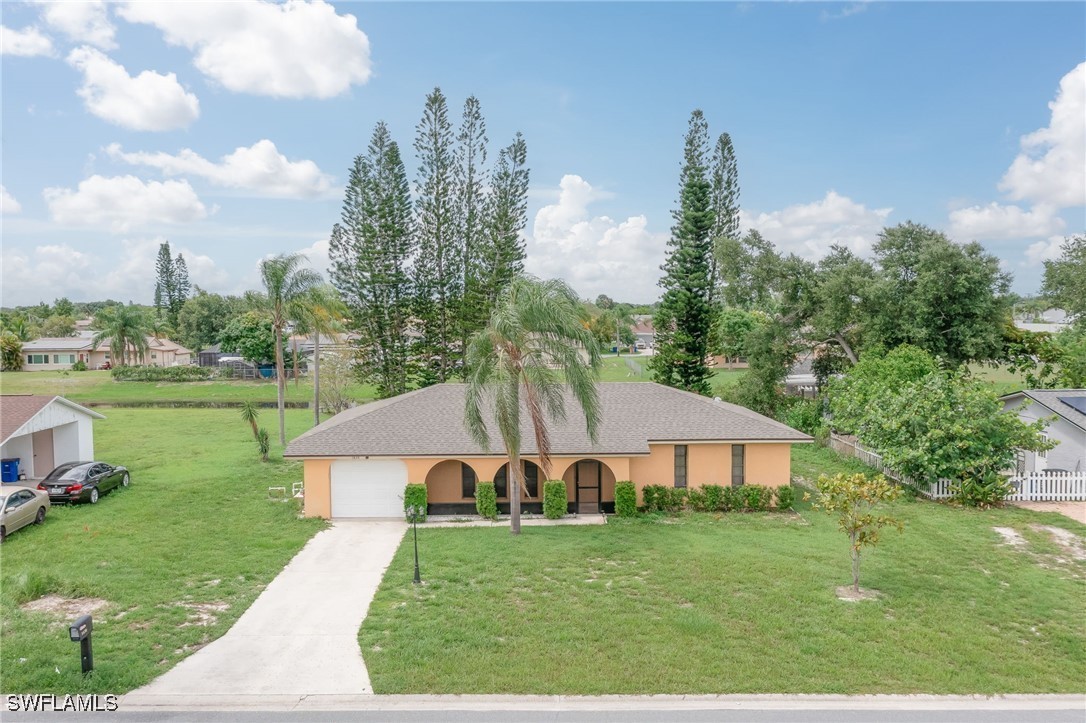 1438 Caywood Circle N
