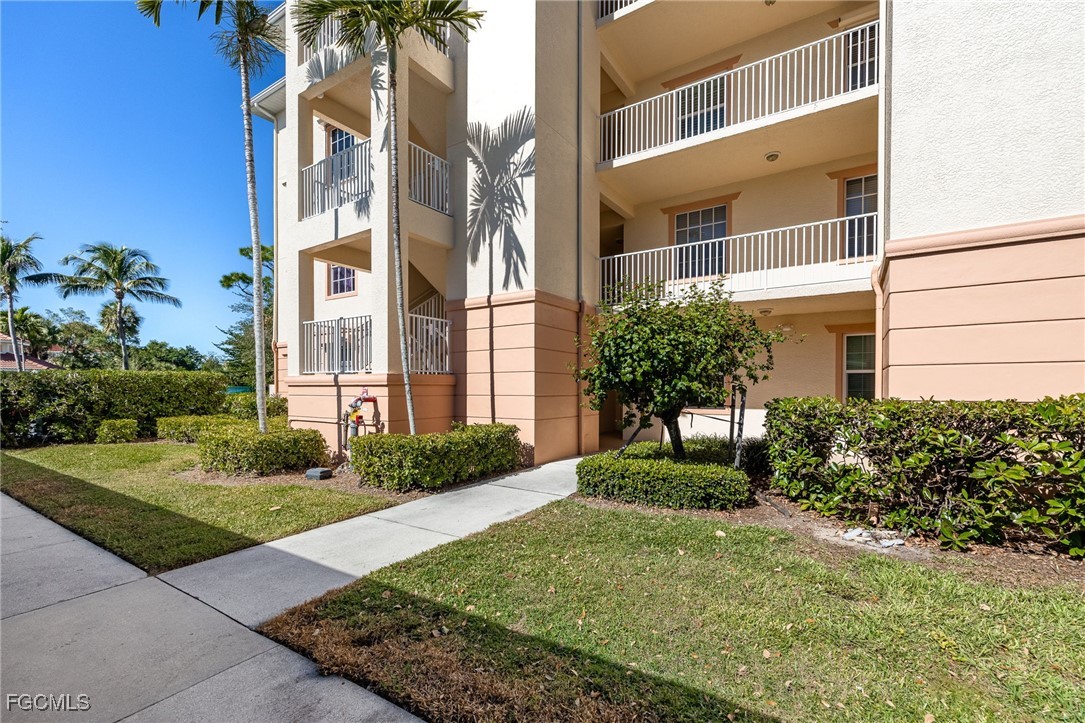 4015 Palm Tree Boulevard 102