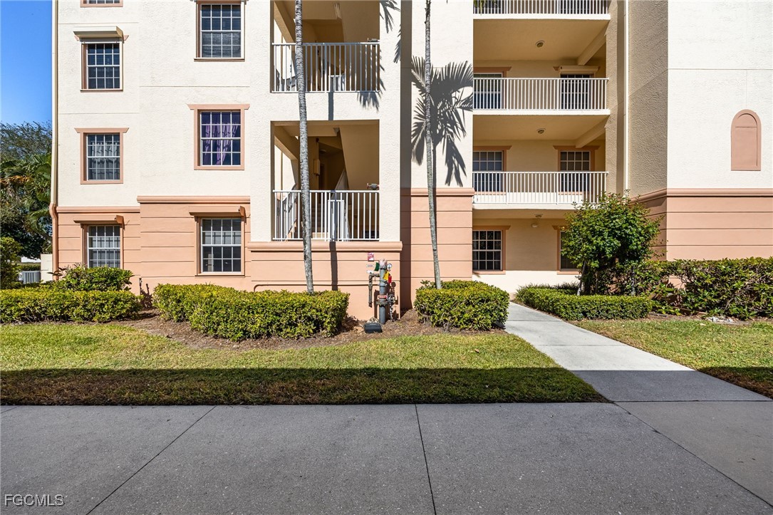 4015 Palm Tree Boulevard 102
