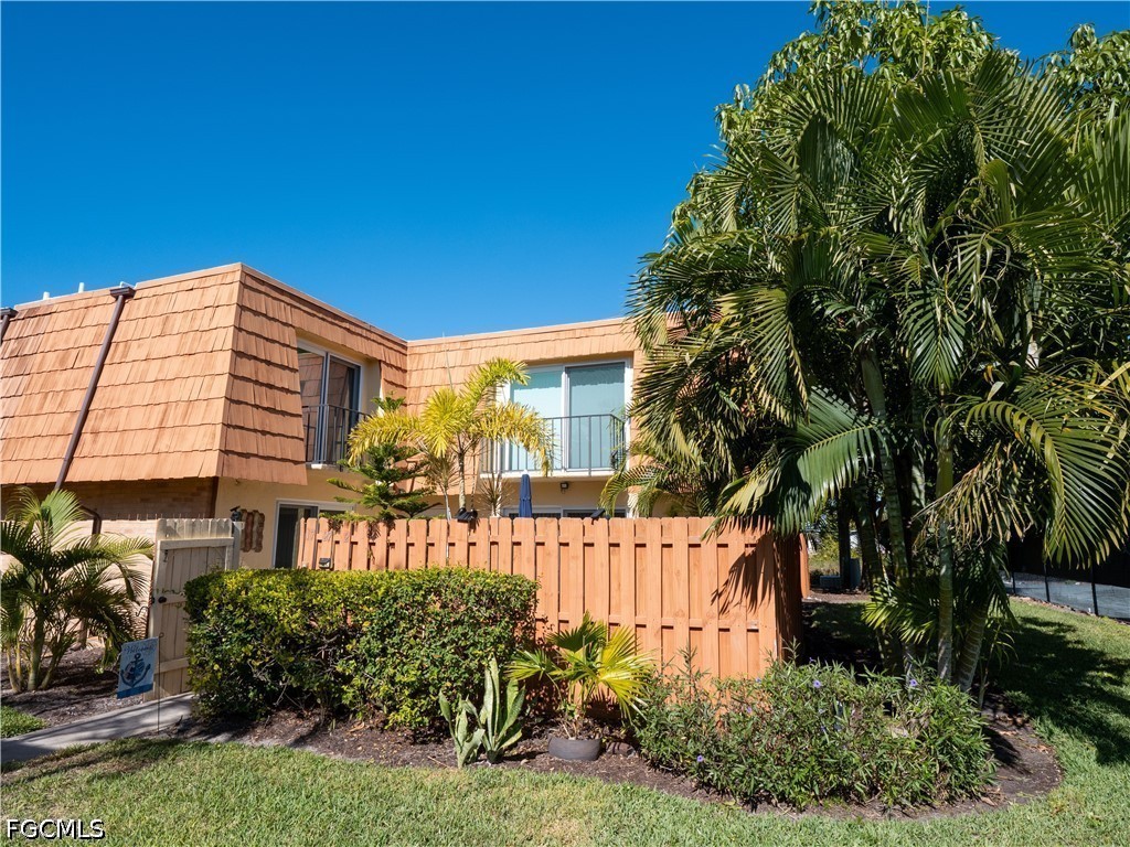 1727 Park Meadows Drive 2
