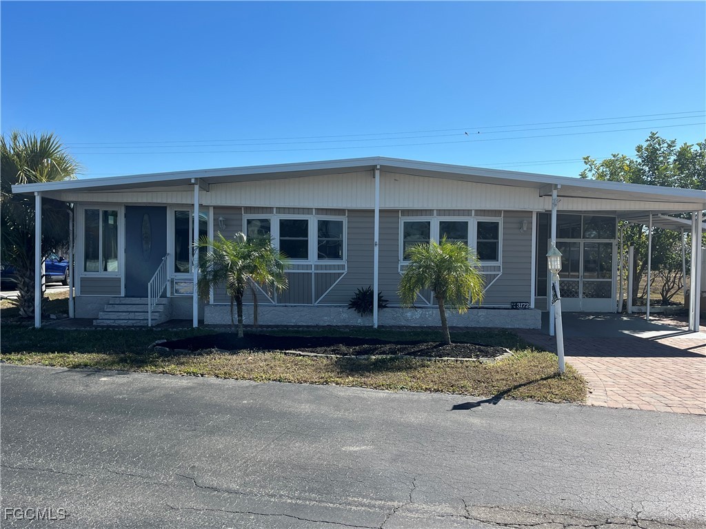 Photo 1 of 44 — 3172 Pluto Circle, North Fort Myers, FL 33903