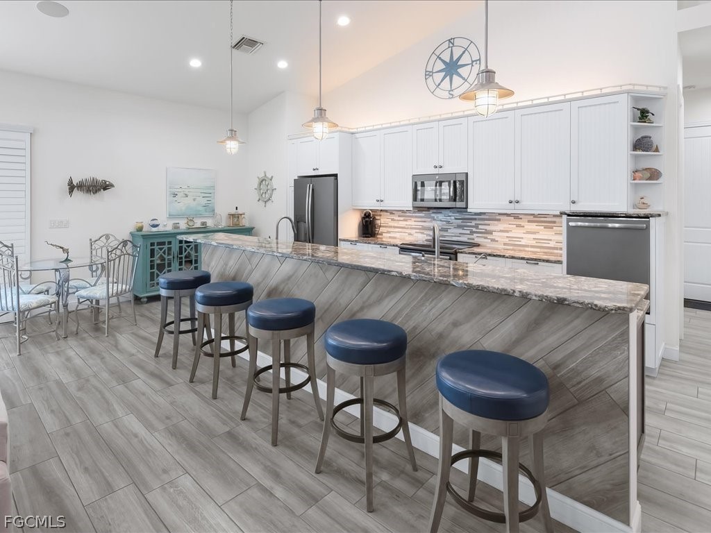 Matlacha, Florida, 33993, United States, 4 Bedrooms Bedrooms, ,3 BathroomsBathrooms,Residential,Active,2019859