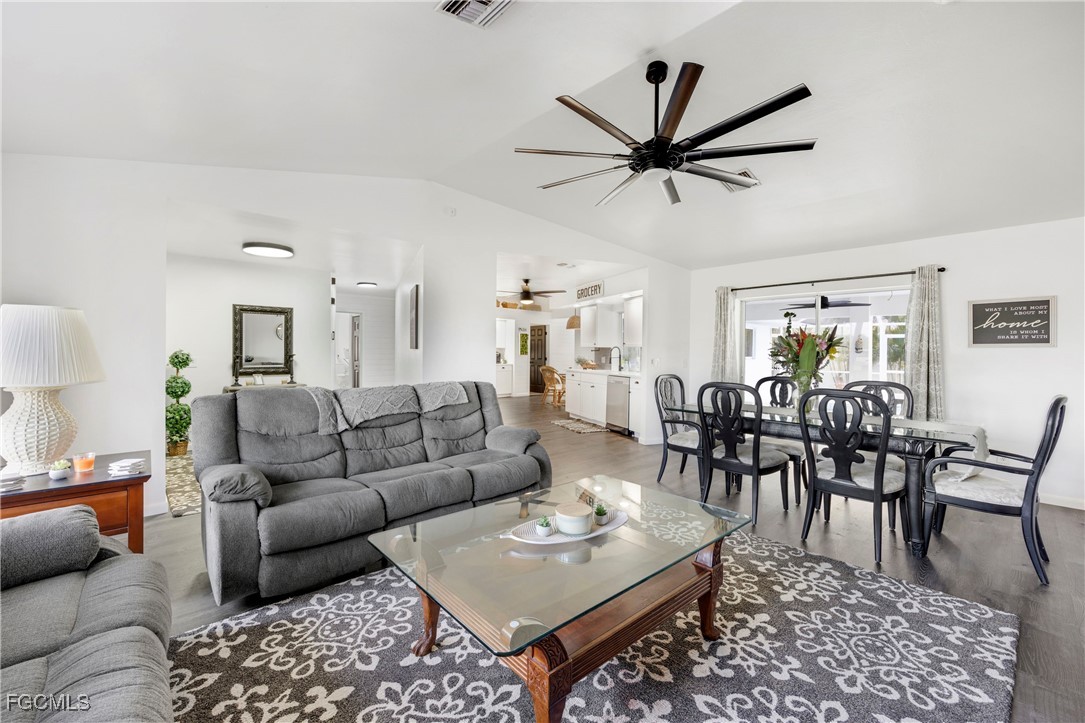 2702 SW 53rd Lane