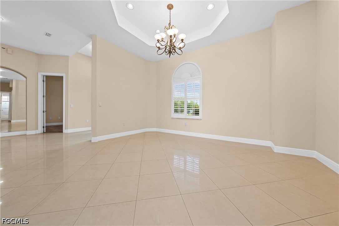 680 Mirror Lakes Court
