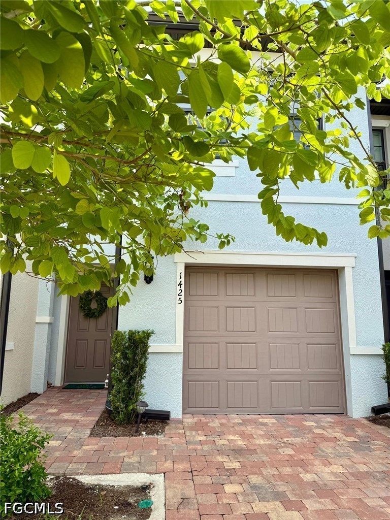 1425 Weeping Willow Court