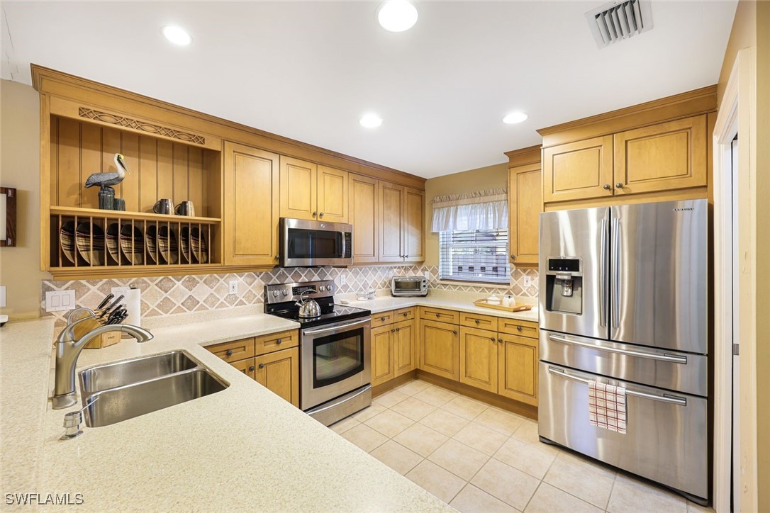 1137 SW 46th Terrace