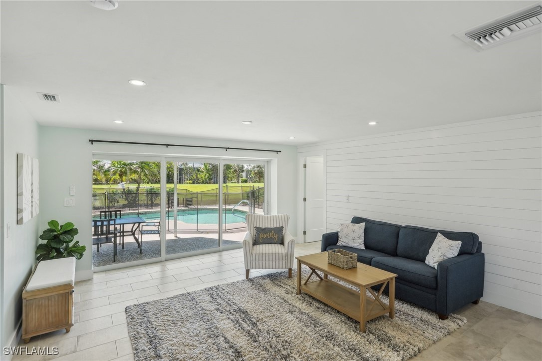 1298 Par View Drive