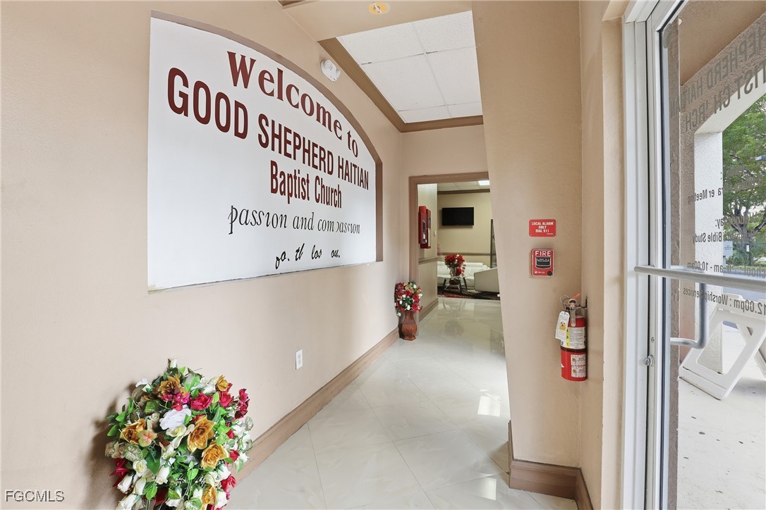 300 Leonard Boulevard N 1-2