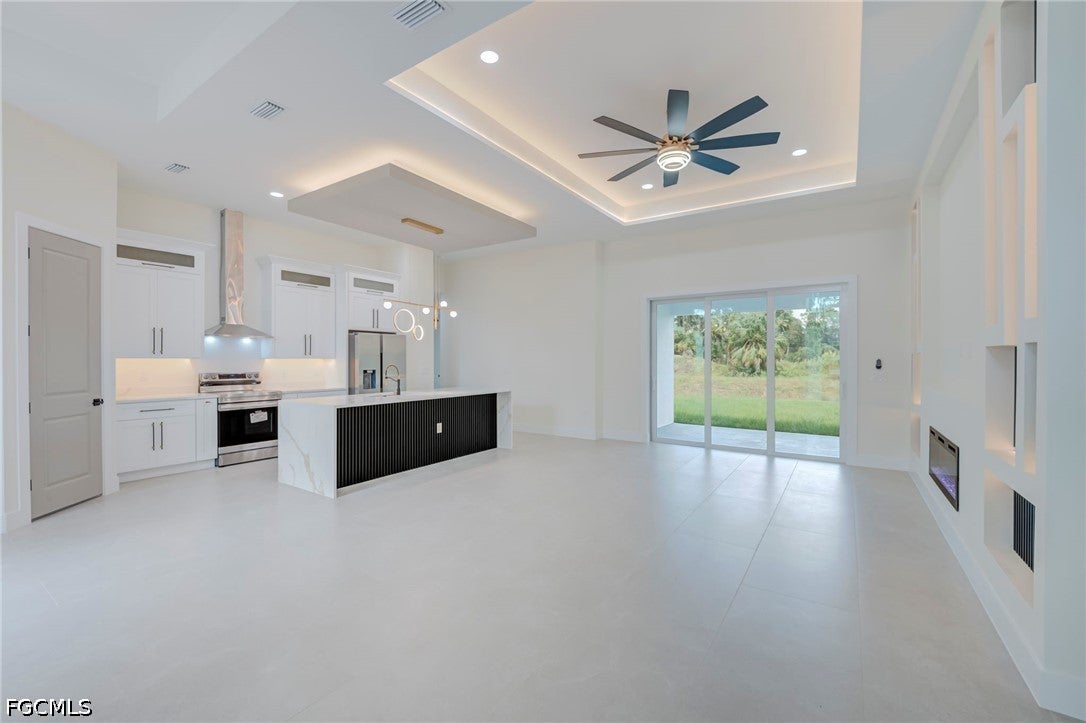 2500 16th Street W