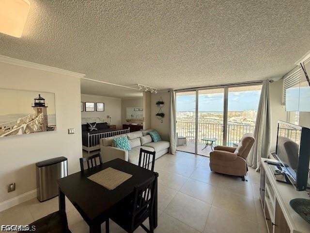 7360 Estero Boulevard 901