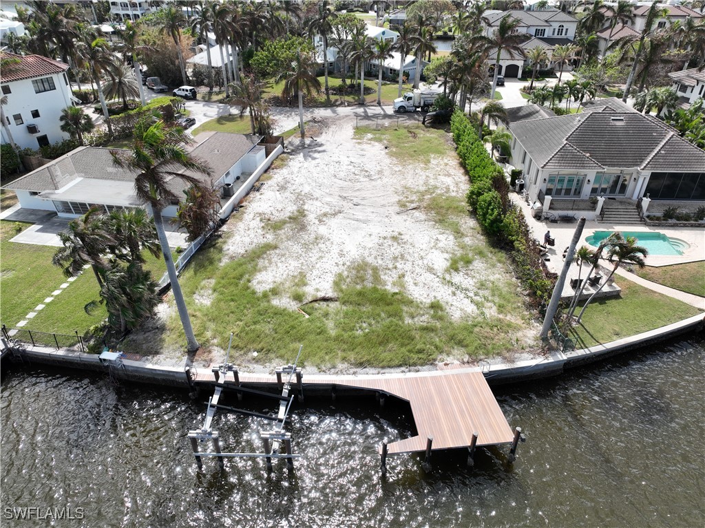 191 Seabreeze Avenue