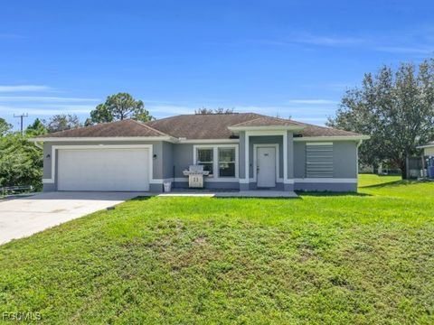 3203 38th Street W Lehigh Acres FL 33971