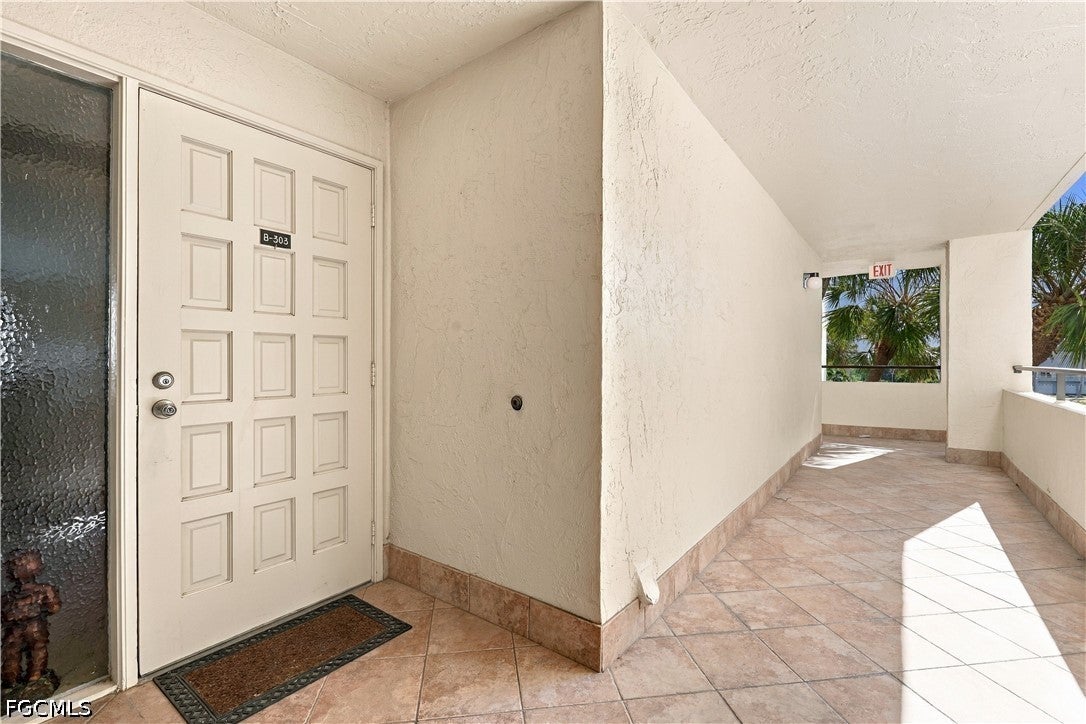 6660 Estero Boulevard 303