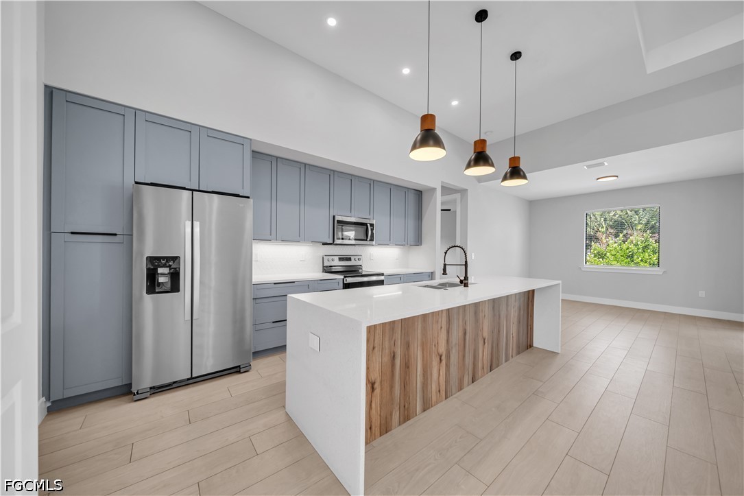 411 SW 26th Place