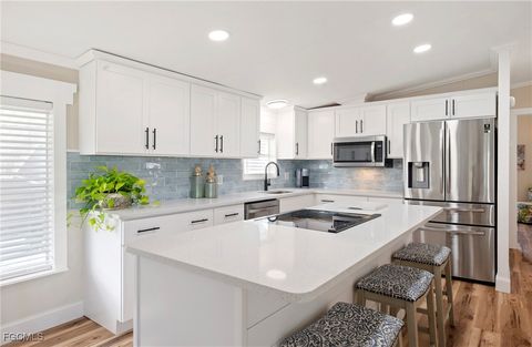 112 Poinsettia Drive Fort Myers FL 33905