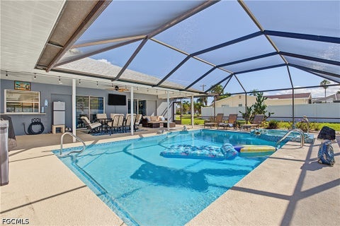 Tiny photo for 514 SE 34th Terrace, Cape Coral, FL 33904 (MLS # 2026039034)