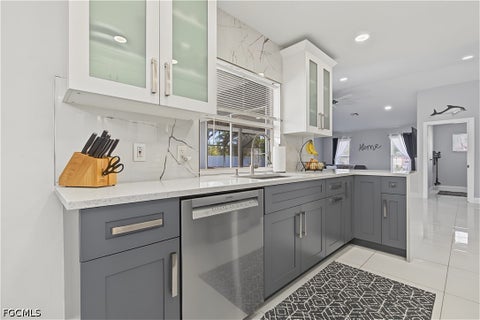 Tiny photo for 514 SE 34th Terrace, Cape Coral, FL 33904 (MLS # 2026039034)