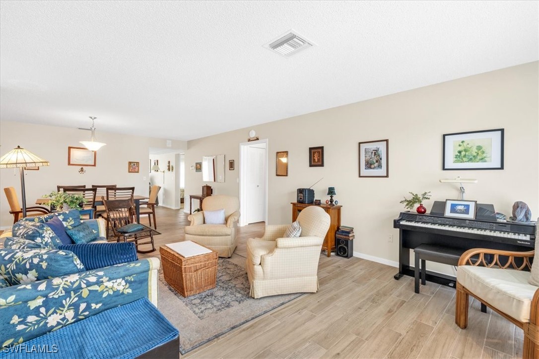 1376 S Brandywine Circle 4