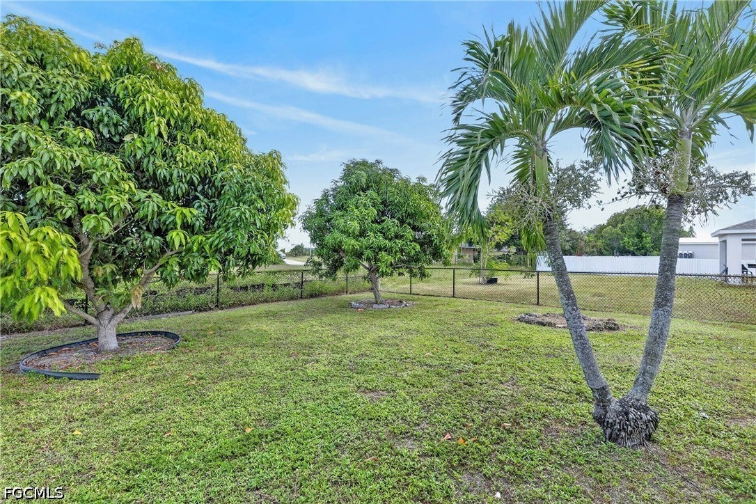 4305 NE 20th Place