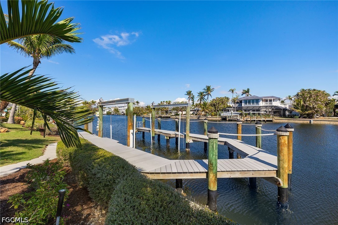 1674 Sabal Palm Drive
