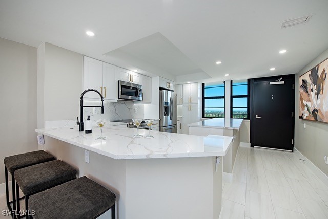 380 Seaview Court 1704
