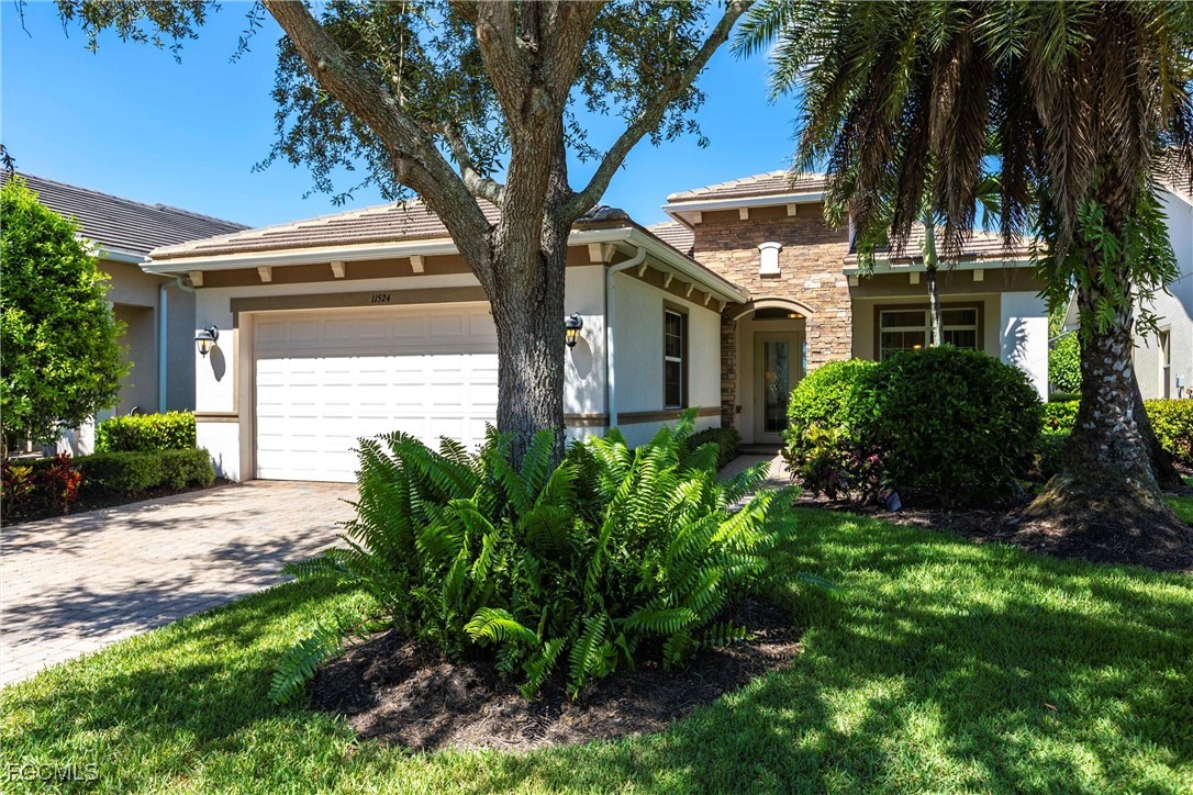 11524 Verandah Palm Court