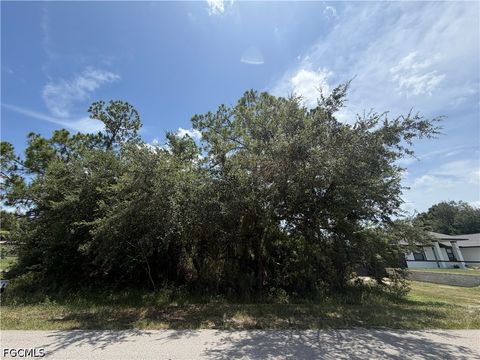 Tiny photo for 806 E 6th Street, Lehigh Acres, FL 33972 (MLS # 2026031221)