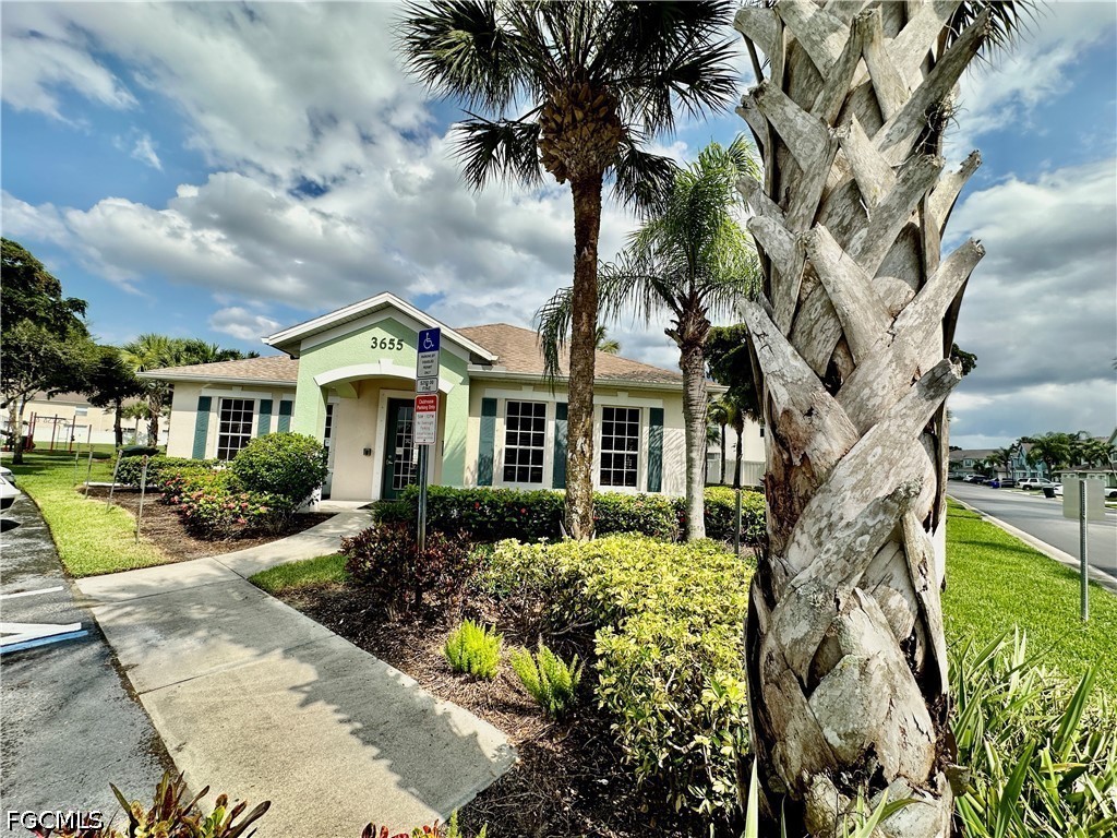 3614 Pine Oak Circle 103