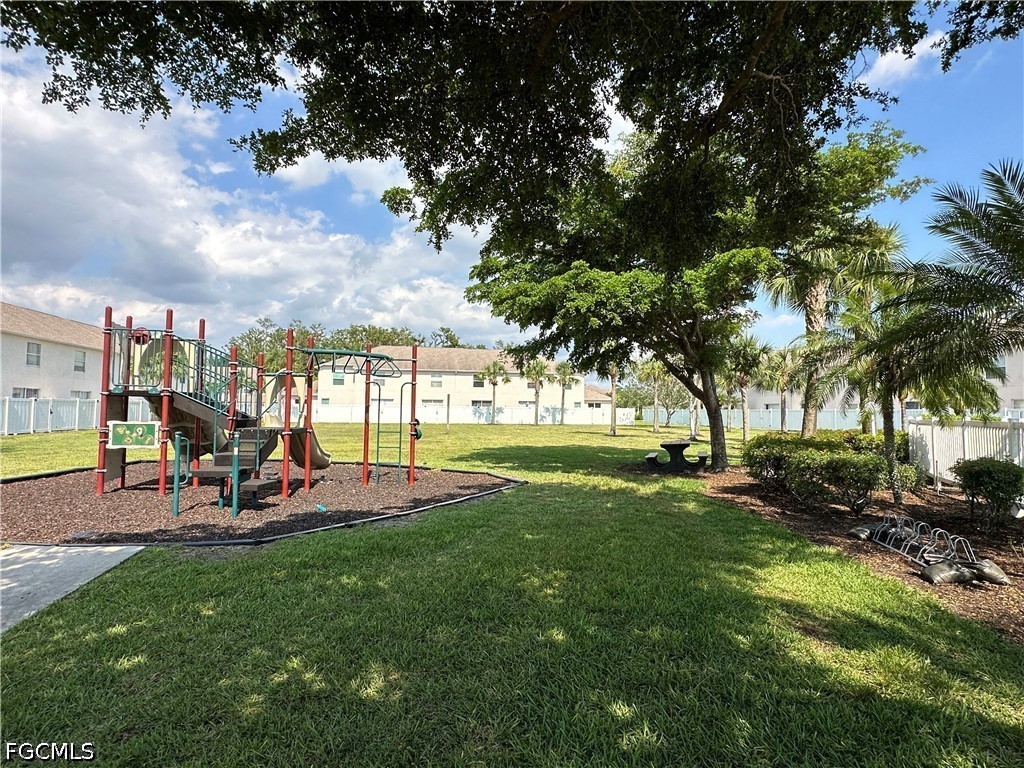 3614 Pine Oak Circle 103