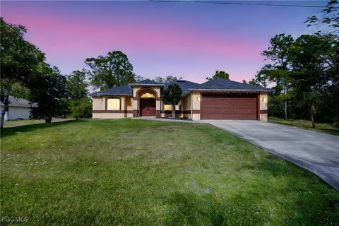 1019 Carroll Street E Lehigh Acres FL 33974