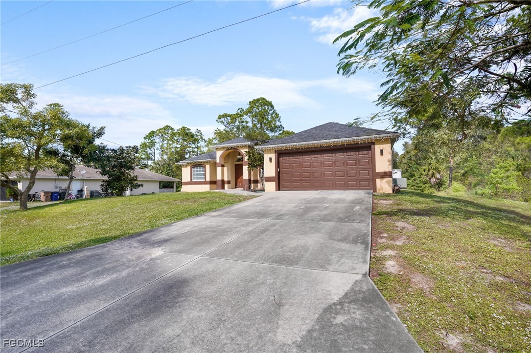 1019 Carroll Street E