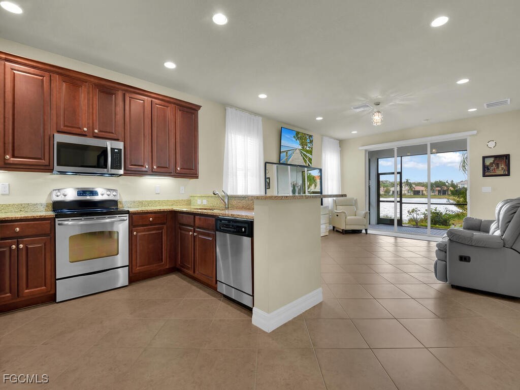 10538 Carolina Willow Drive