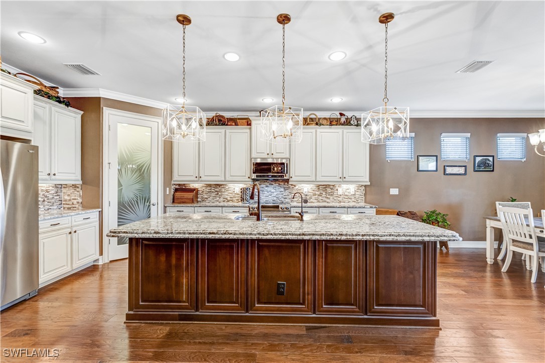 3111 Scarlet Oak Place