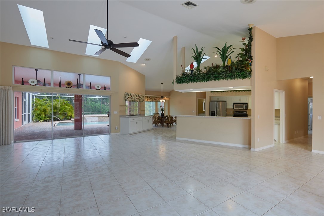 3667 Liberty Square