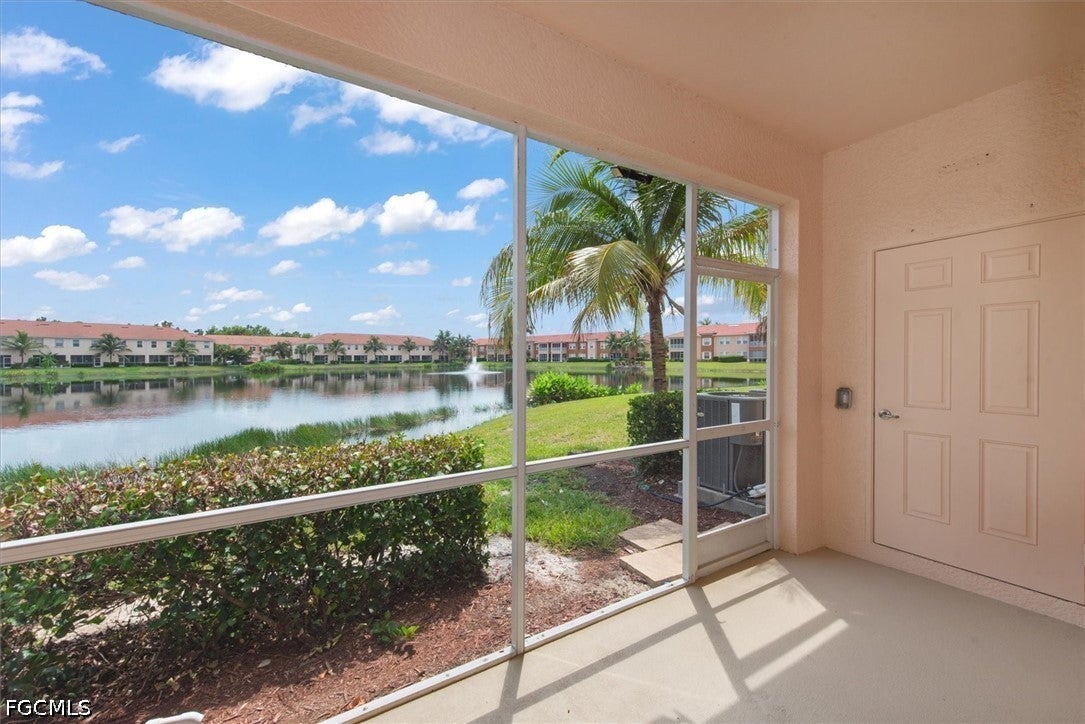 8892 Via Isola Court